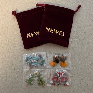 NEW Newei adorable festive earrings